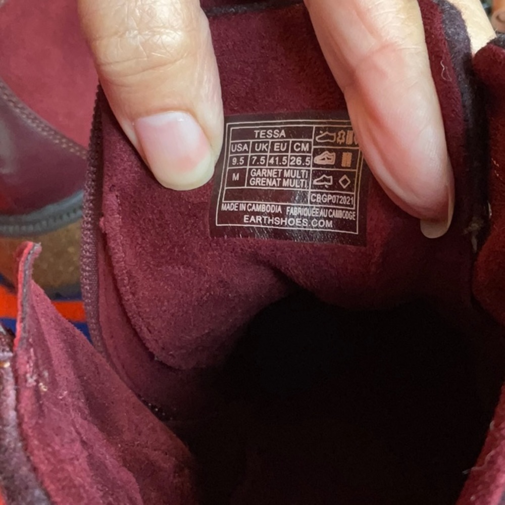 Earth Tessa Booties in Garnet Multi Size 9.5, NWOB - Picture 12 of 16